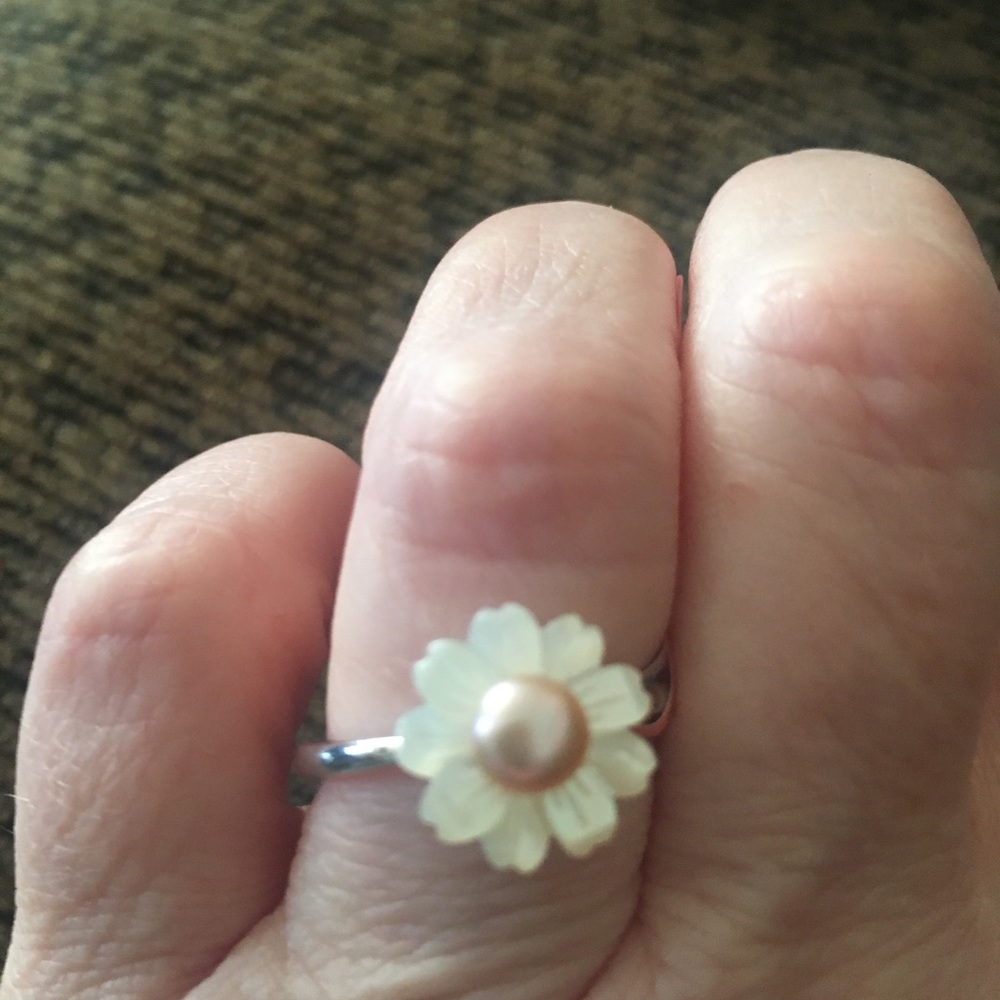 Peach pearl ring